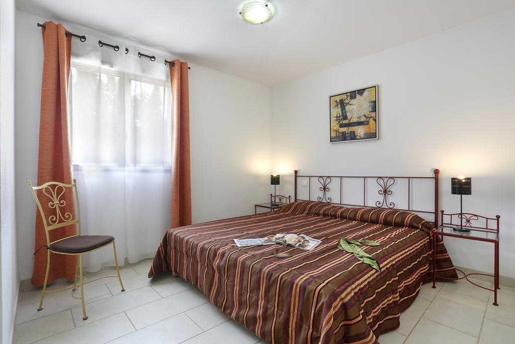 אלניה Vacanceole - Residence Las Motas מראה חיצוני תמונה
